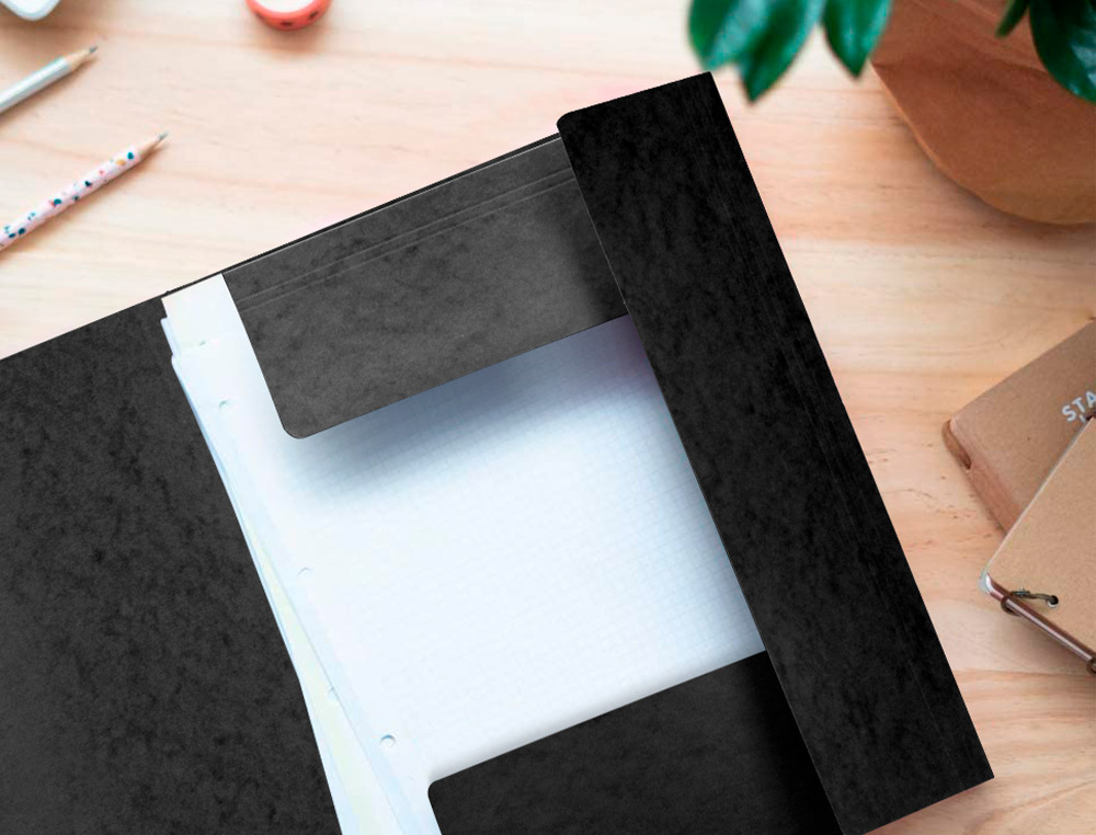 CARPETA Q-CONNECT GOMAS KF02169 CARTON SIMIL-PRESPAN SOLAPAS 320X243 MM NEGRA